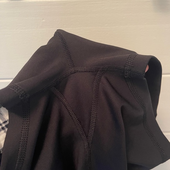 Adidas black biker spandex shorts size small. - Picture 5 of 6